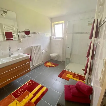 בית הארחה Haus Moosbrugger באך