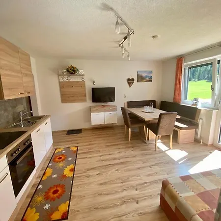 בית הארחה Haus Moosbrugger