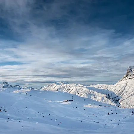 Haus Moosbrugger בית הארחה 3*