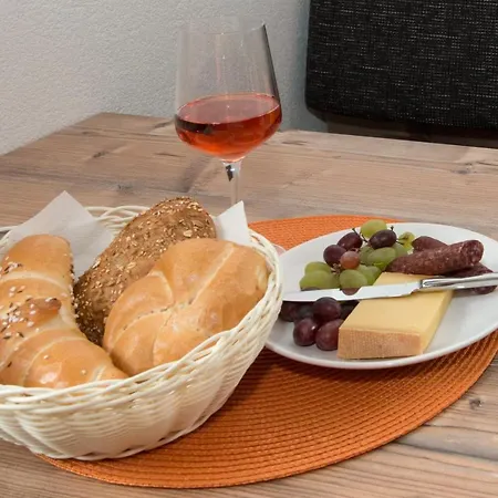 Haus Moosbrugger Πανσιόν 3*