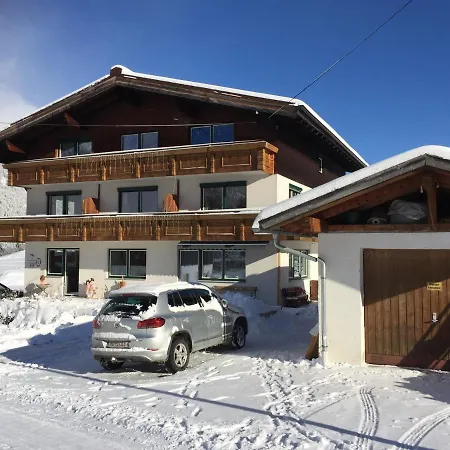 Haus Moosbrugger Гостевой дом Бах