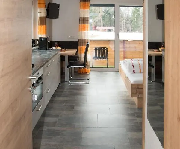 Haus Moosbrugger Гостевой дом Бах