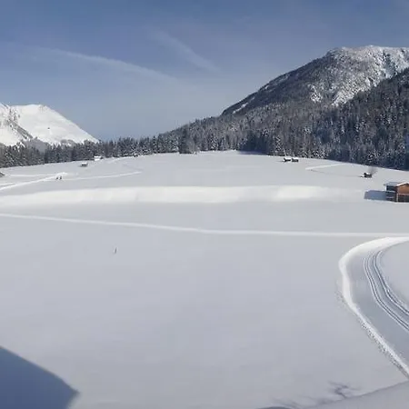 Haus Moosbrugger * Bach (Tyrol)