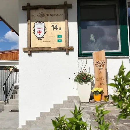 Haus Moosbrugger Guest house Bach (Tyrol)